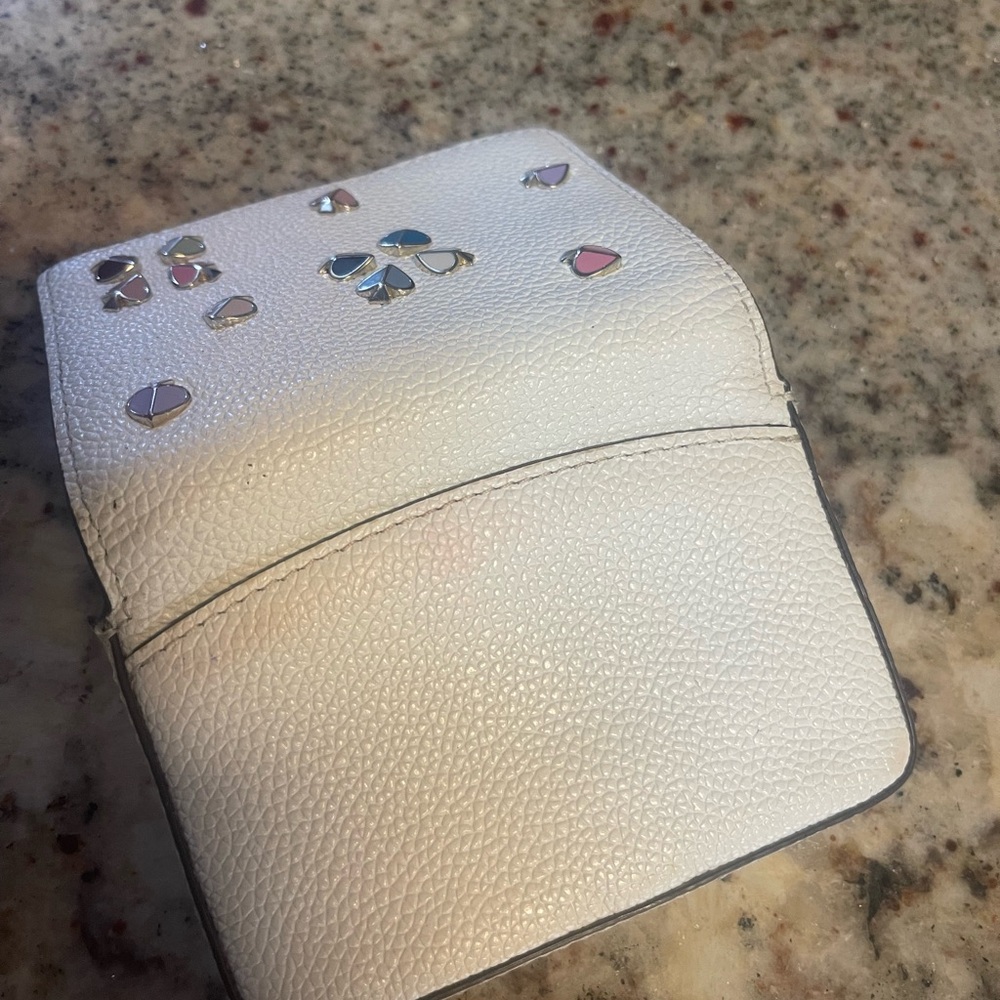 Kate Spade Cream credit card holder with Multicolor spade symbol Accents - Picture 5 of 9